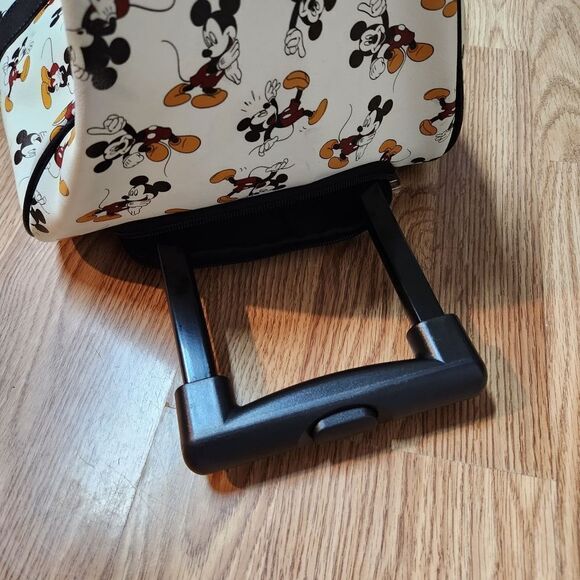 🇬🇪🔥NWT Disney Bioworld Ivory Mickey Mouse Roller Duffel Travel Bag - Picture 9 of 15